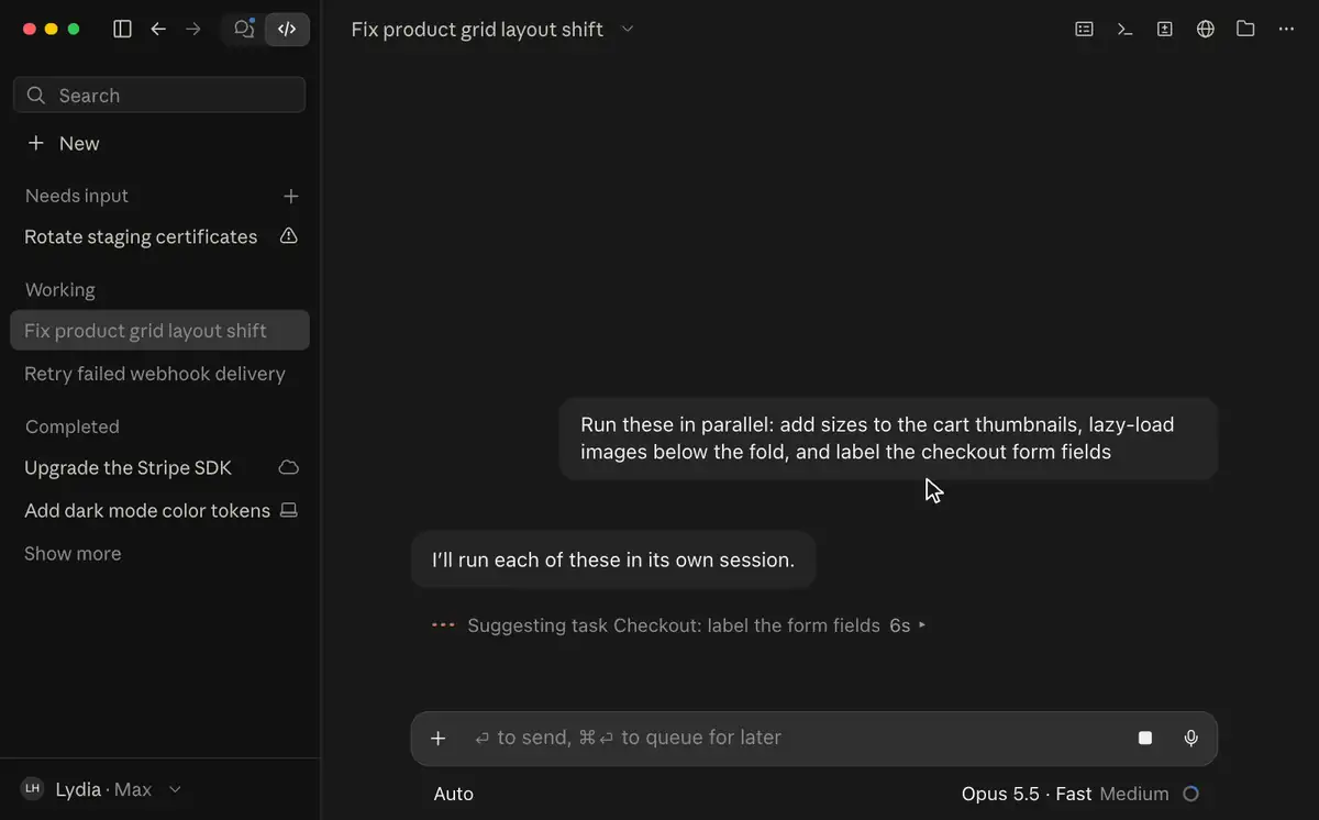 Claude Code Desktop-App: Drei Aufgaben laufen parallel als Untersitzungen unter der Hauptsitzung in der Seitenleiste, jede meldet ihr Ergebnis zurück, am Ende fragt Claude, ob ein Pull Request geöffnet werden soll